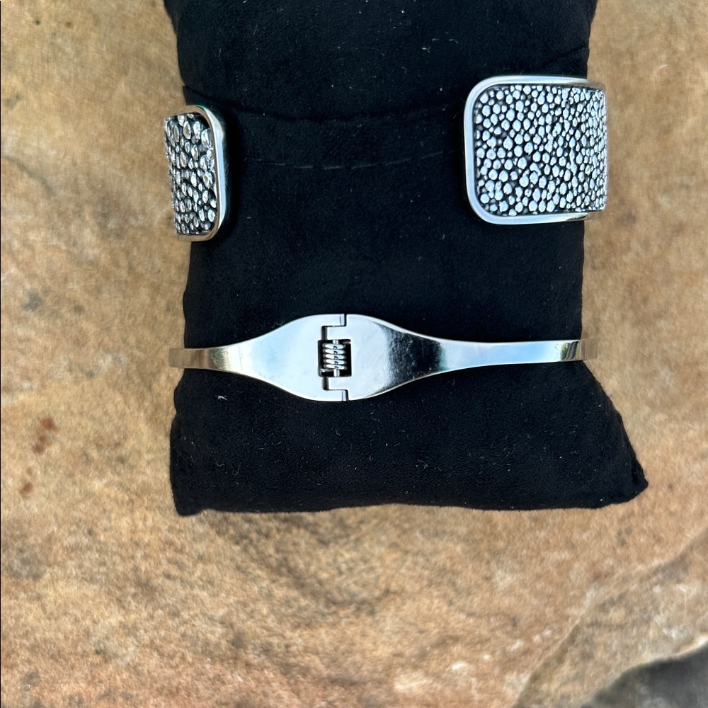 Rustic Cuff Silver Bracelet Duo - Picture 3 of 3